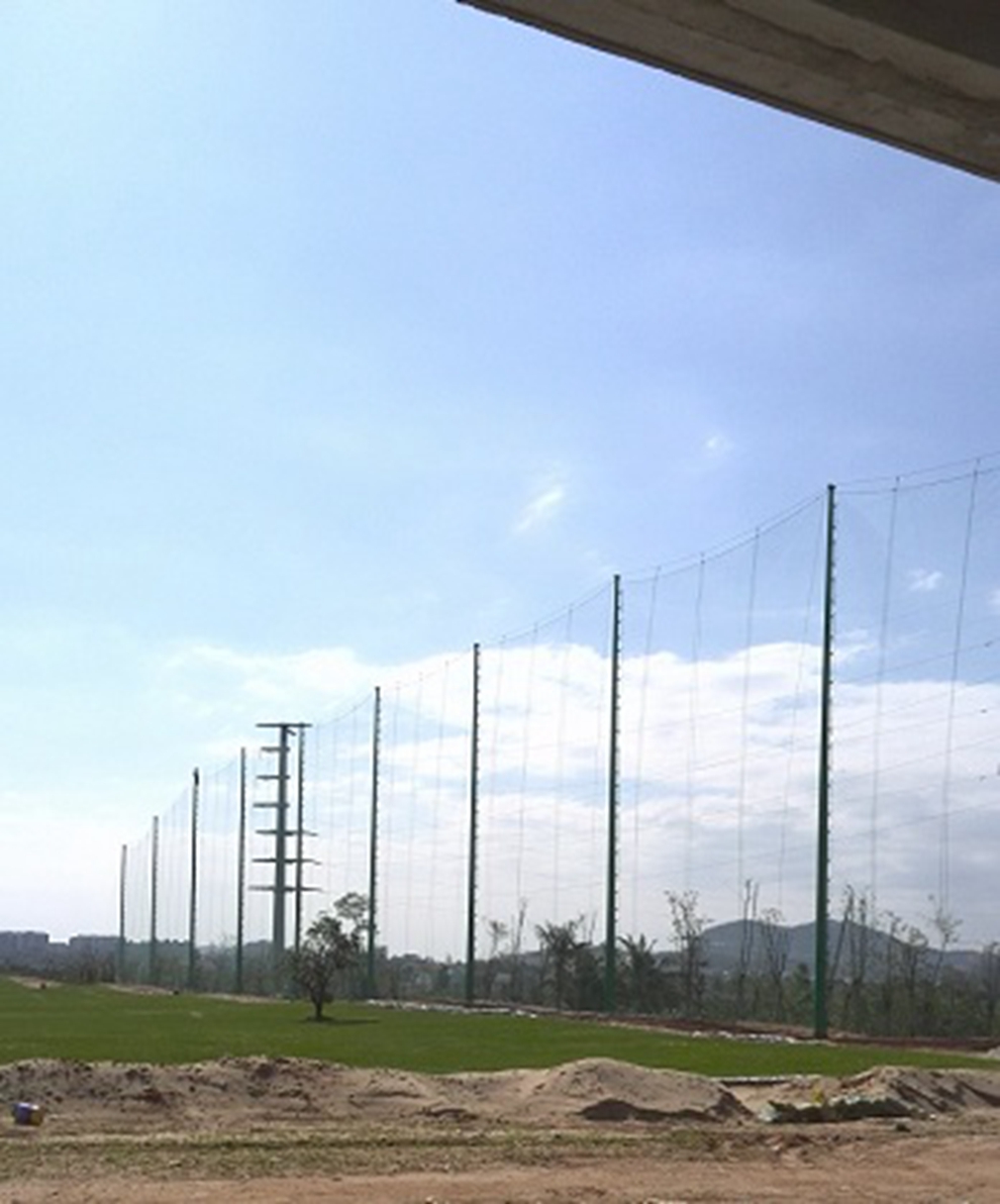 三亚万科森林公园高尔夫练习场围网工程